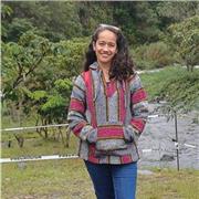 Profesora de español para extranjeros desde 1998 en diversas instituciones educativas de Panamá.